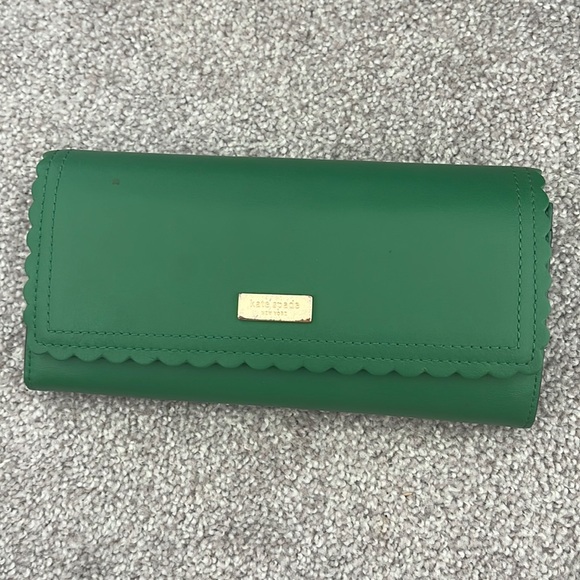 kate spade Handbags - Gently Used Kate Spade Wallet.